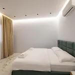 Day Lux Apartamento *