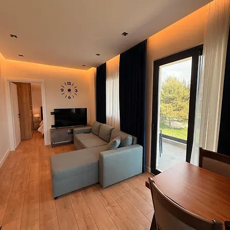 Day Lux Sarandë