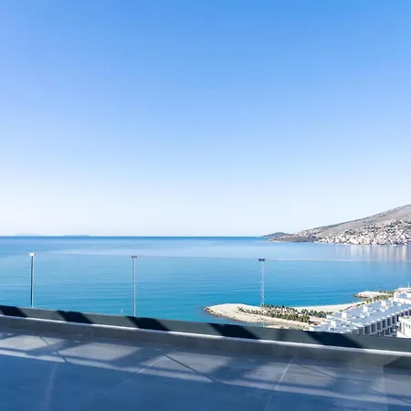 Day Lux Sarandë