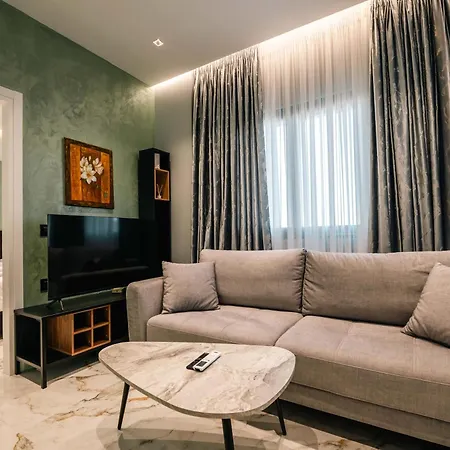 Day Lux Sarandë