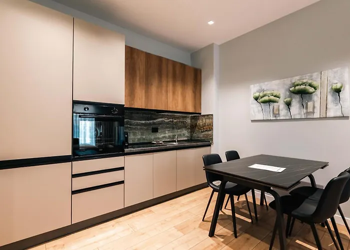 Day Lux Apartament Saranda