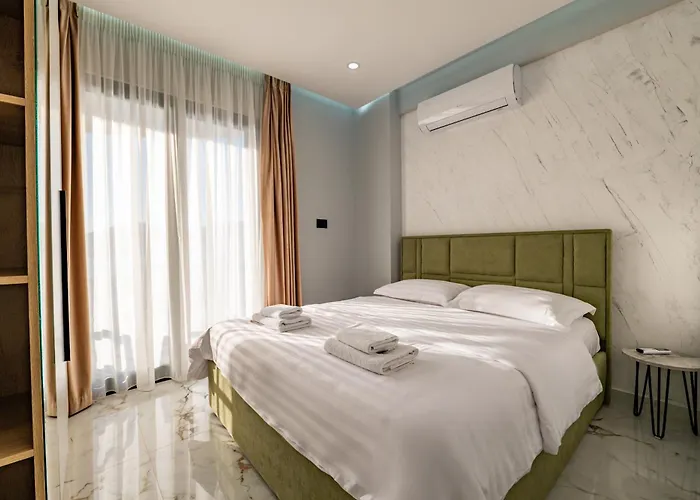Day Lux Apartament Saranda